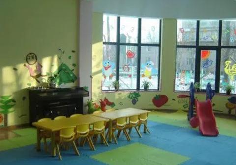 济宁幼儿园价格高得离谱,家长直呼受不了,普惠幼儿园认定需加强